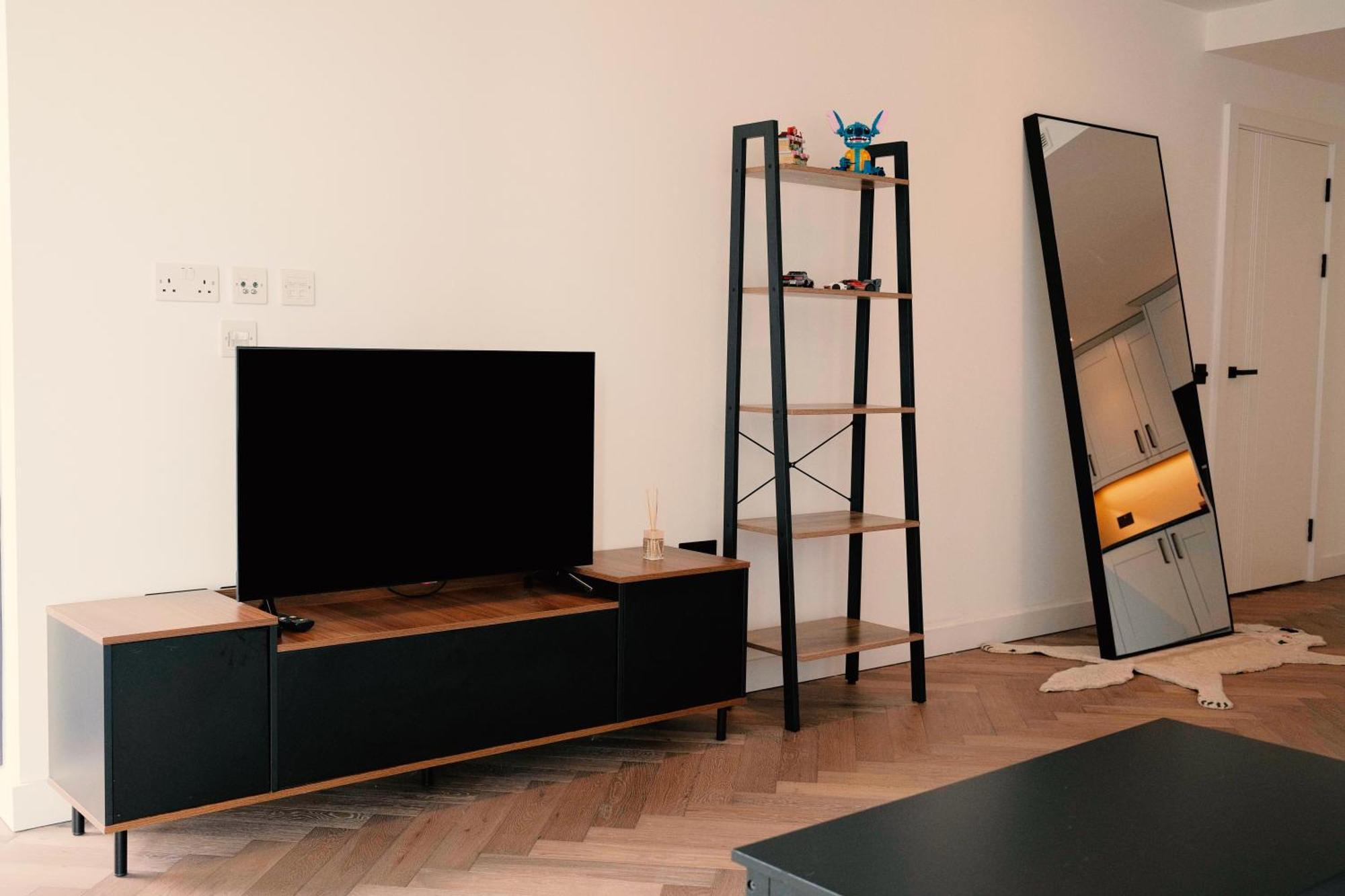 Luxury 2br View Next To Tower Bridge *